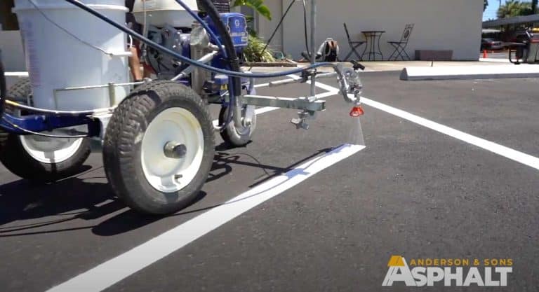 Asphalt Line Stripping